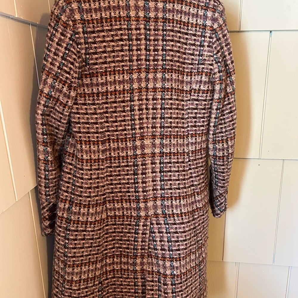 Elegant Women's Plaid Trench Coat - Picture 2 of 3